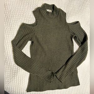 Mockneck cold shoulder olive top